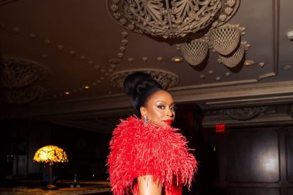 Looking for Love? Chimamanda says ‘There are good men’ but don’t settle
